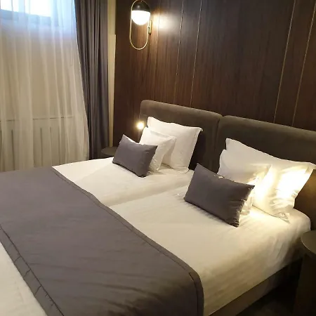 Siago Hotel 3*